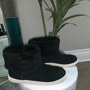 Ugg Mika Classic Genuine Shearling Sneaker
UGG®
